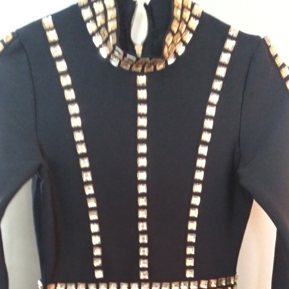 Dress - Picture 1 of 3